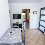 Irena Apartman