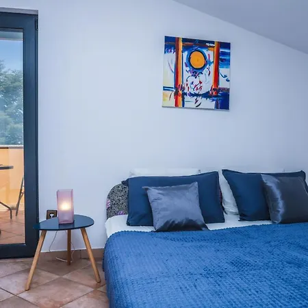 Irena Apartment *