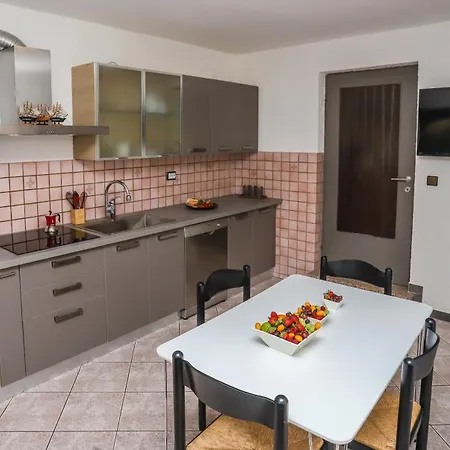 Irena Apartment